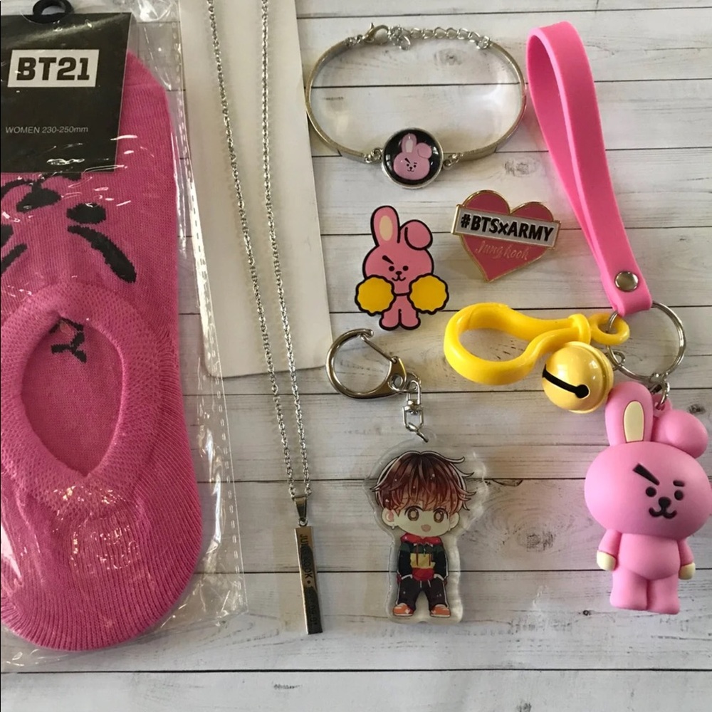 LOT HUGE BTS Jungkook merch